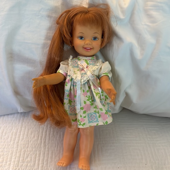 Cinnamon doll by Ideal Chrissy’s little sister very cute hair grows & goes nice - Picture 6 of 14